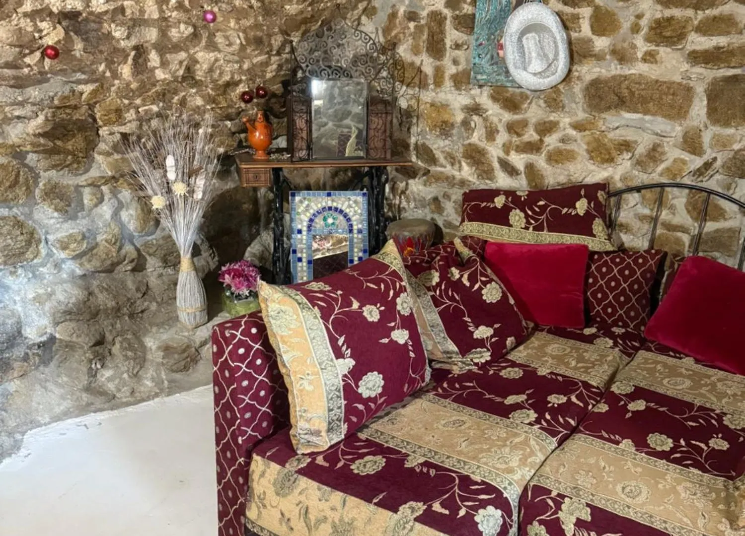 Cave Vouter Apartment Saint-Michel-de-Chabrillanoux France